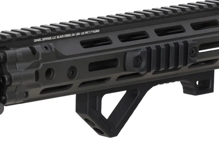karabinek-asg-specna-arms-daniel-defenser-ris-iii-12-5-sa-e28-edgetm-hal-2