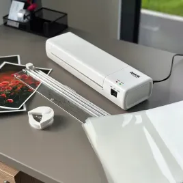 laminator-a4-izoxis-4w1-zestaw-zgrzewarka-trymer-zaokraglacz-60-folii