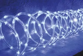 girlanda-swietlna-zewnetrzna-forma-spirali-zimna-biel-324-led-12-m