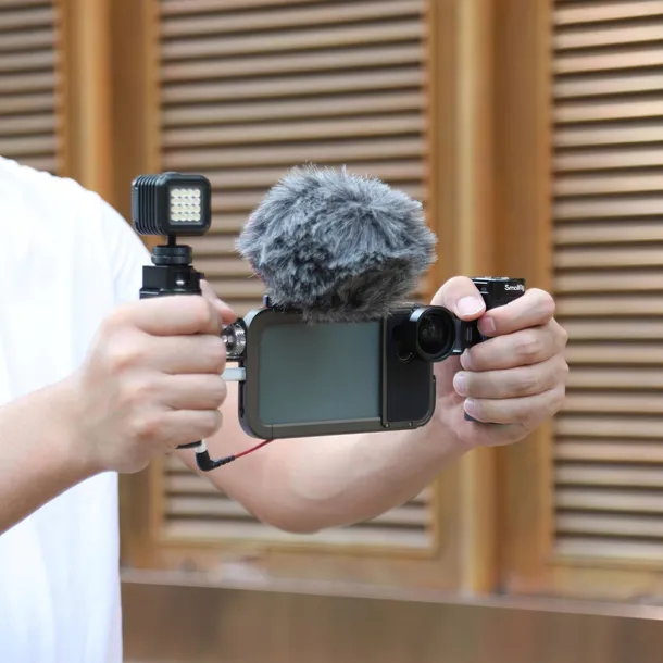 smallrig-lightweight-side-handle-for-smartphone-kod-producenta-2772-waga-z-opakowaniem-0-15-kg
