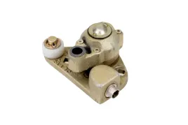 050574-2-czujnik-elektryczny-autopilot-prawy