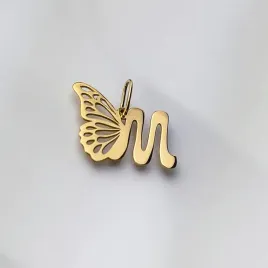 zlota-zawieszka-pisana-literka-m-z-motylem-pr-585