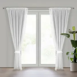 zestaw-firan-kira-2x-140x270-cm-biale-na-tasmie-z-troczkami
