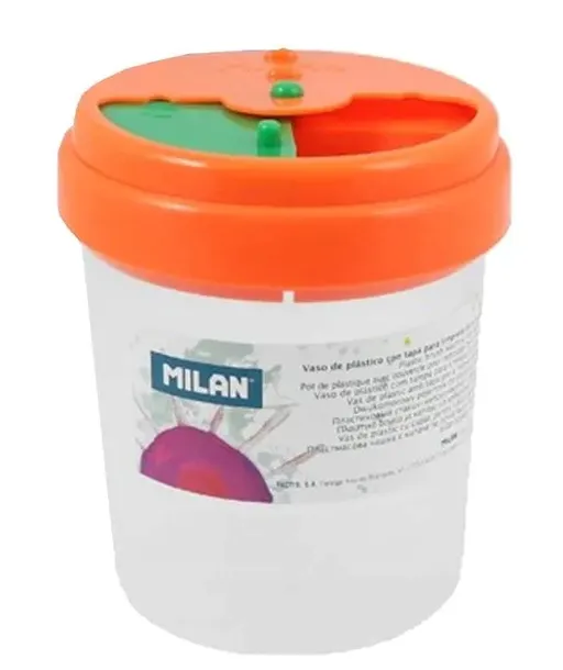 pojemnik-na-wode-milan-bohater-brak