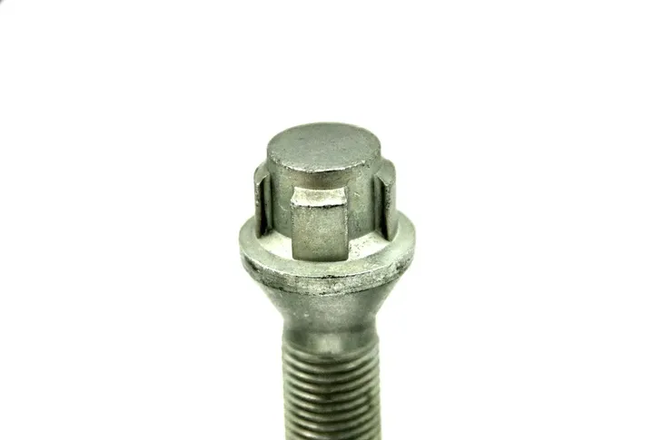 sruba-felgi-bmw-gwint-m14x1-50