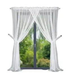 nowoczesna-firana-biala-gotowa-z-siateczka-i-koralikami-dluga-250x300-taras