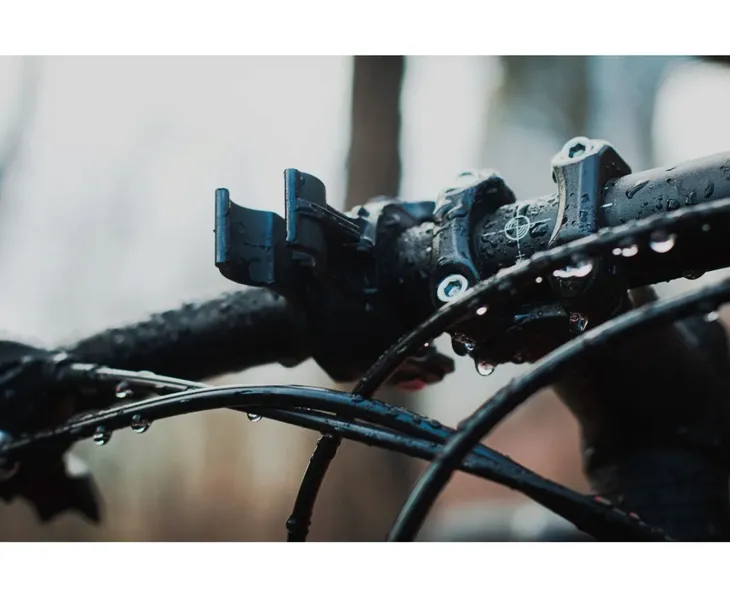 uchwyt-rowerowy-armytek-abm-01-rodzaj-uchwyty