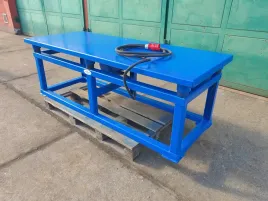 stol-wibracyjny-z-elektrowibratorem-karkon-200x70
