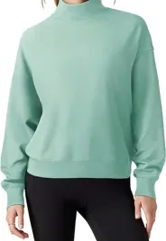 bluza-z-golfem-damska-luzna-mietowa-2xl