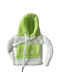 bluza-z-kapturem-na-galke-zmiany-biegowkreatywna-dekoracja-auta