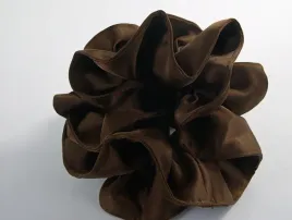 gumka-duza-scrunchie-marszczona-podwojna-xxl-sr-14-cm-brazowy