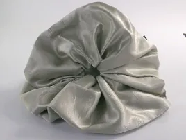 gumka-duza-scrunchie-satynowa-xxxl-satyna-sr-22-cm-seledynowy