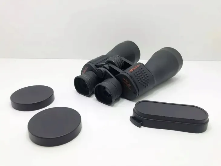 lornetka-celestron-skymaster-12x60-do-71007-konstrukcja-pryzmatow-porropryzmatyczna