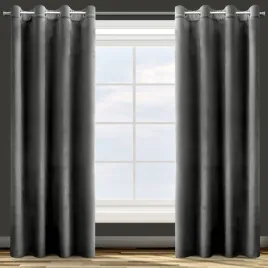 zaslona-gotowa-na-przelotkach-140x250-czarna-welurowa-rosa