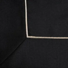 obrus-serweta-30x40-dorita-czarny-ze-srebrna-lamowka-komplet-4-szt