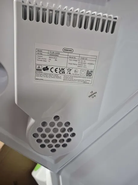 lodowka-26l-12-230v-mobicool-plec-produkt-uniseks