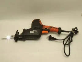pila-szablasta-elektryczna-lisica-wyrzynarka-lisi-ogon-1600w-kraftanddele