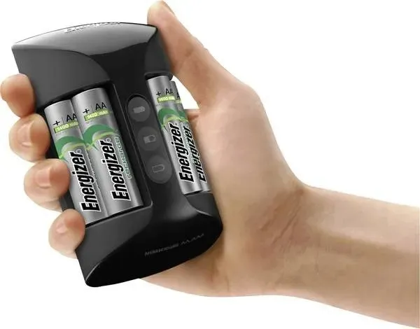 ladowarka-energizer-pro-4-x-r6-2000-stan-nowy