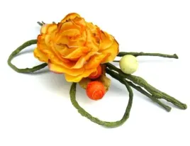 roza-stroik-z-ozdobami-yellow