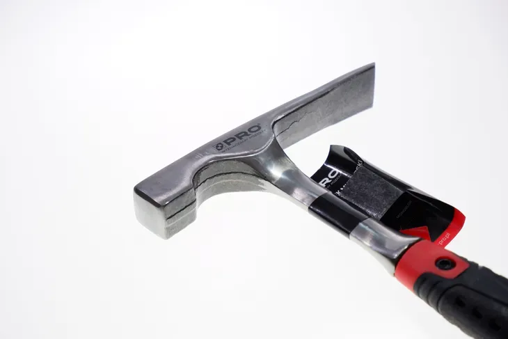 mlotek-murarski-pro-680-g-marka-pro