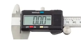 suwmiarka-elektroniczna-pro-150-mm