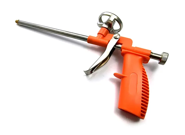 pistolet-do-pianki-instar-zastosowanie-izolacji-do-hydroizolacji