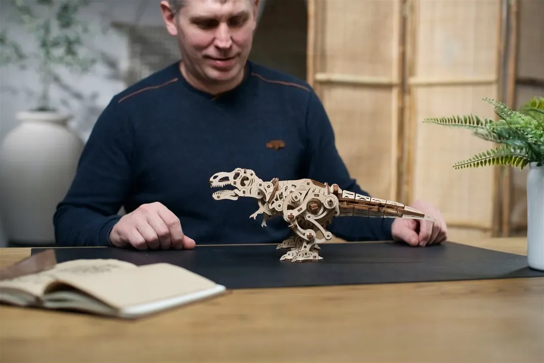 puzzle-3d-drewniane-tyranozaurus-rex-ugears