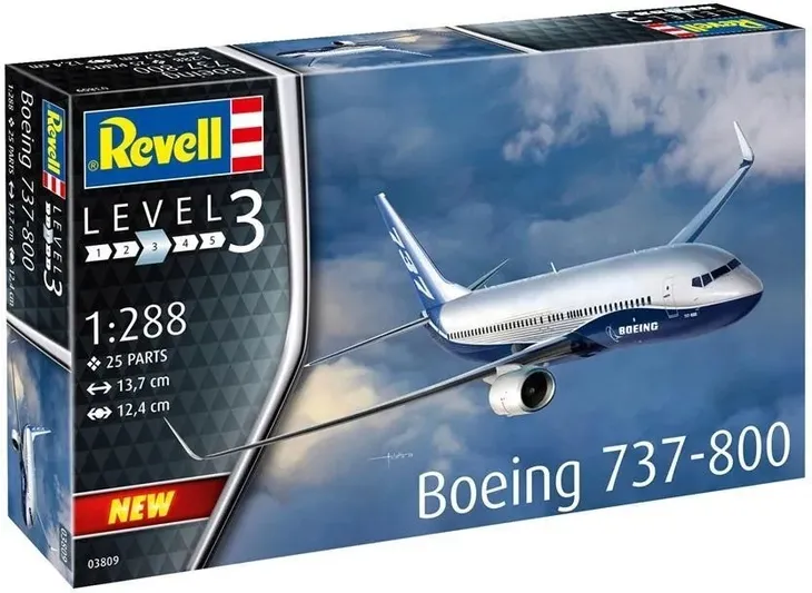 samolot-boeing-737-800-marka-revell