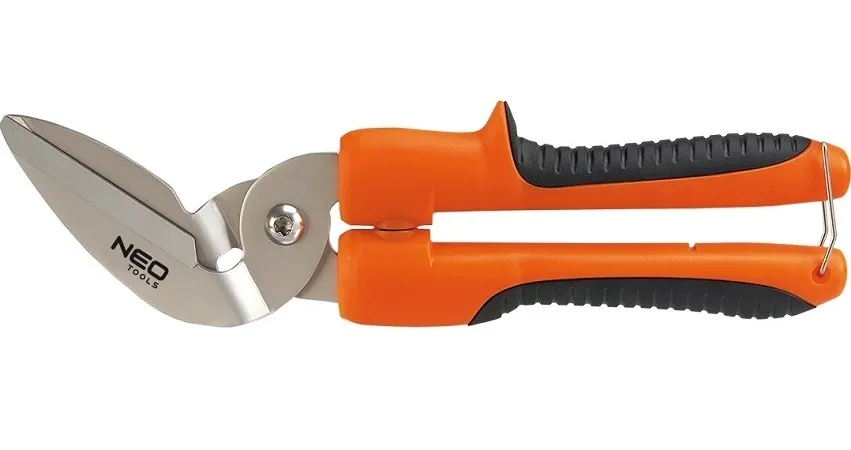 nozyce-do-wykladzin-marka-neo-tools