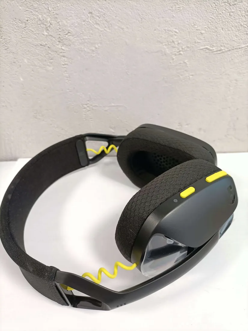 zestaw-sluchawkowy-do-gier-logitech-g435-headset-bluetooth-stan-powystawowy