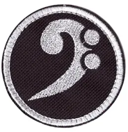 klucz-basowy-latka-naszywka-6cm