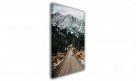 obraz-na-plotnie-116-samochod-pod-gorami-60x90cm