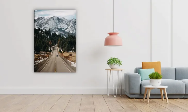 obraz-na-plotnie-116-samochod-pod-gorami-60x90cm-szerokosc-cm-51-60