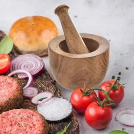 mozdzierz-drewniany-kuchenny-z-tluczkiem-do-ucierania-przypraw-ziol-orzecho