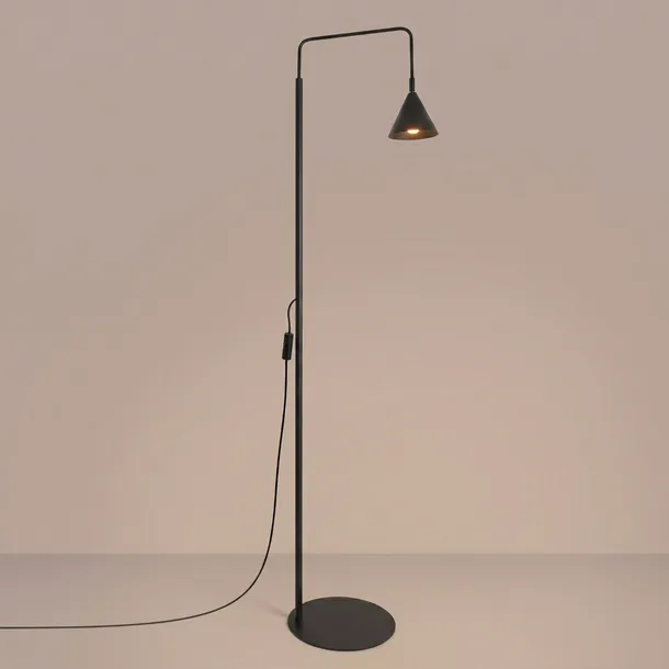 lampa-podlogowa-stojaca-nox-czarna-do-salonu-sypialni-gwint-e14-sollux-kolor-czarny