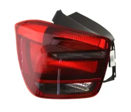 lampa-zespolonych-swiatel-tylnych-044644-val