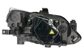 reflektor-swiatel-przednich-044833-val
