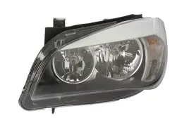 reflektor-swiatel-przednich-044945-val