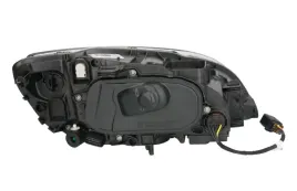 reflektor-swiatel-przednich-045202-val