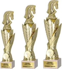 zloty-komplet-pucharow-szachy-31-28-25-cm-grawerki-gratis