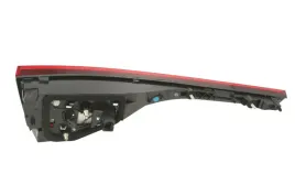 lampa-tylna-047060-val