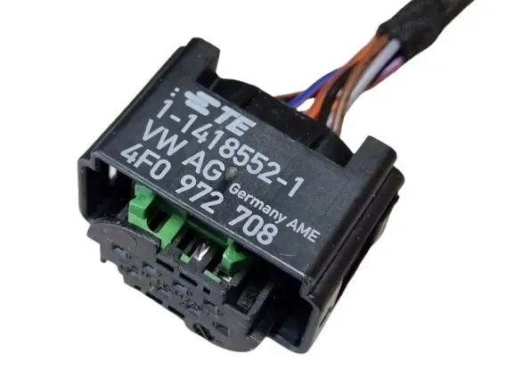 wtyczka-audi-a4-08-waga-z-opakowaniem-0-01-kg