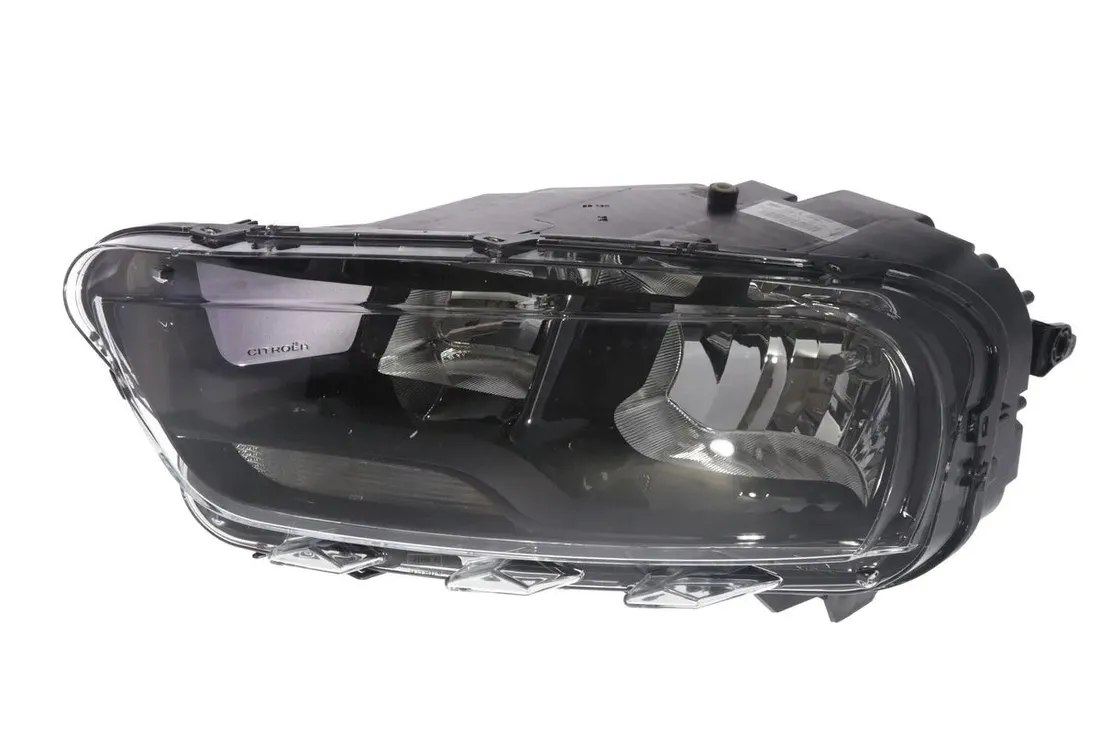 reflektor-swiatel-przednich-450558-val