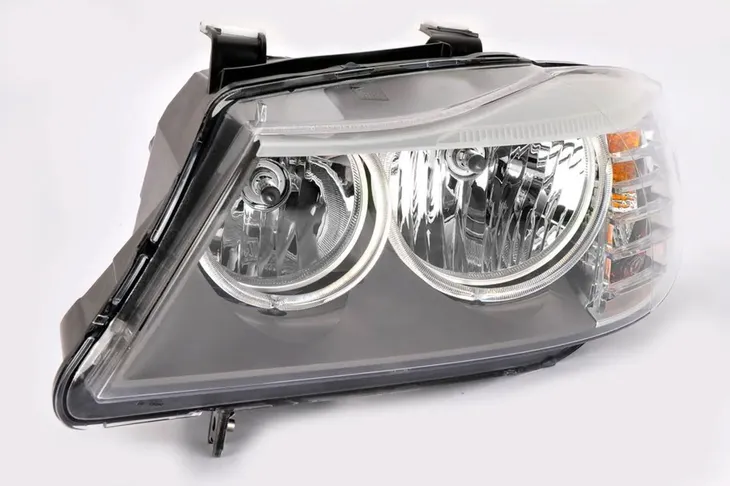 reflektor-swiatel-przednich-044271-val-wersja-europejska