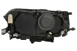 reflektor-swiatel-przednich-val450704