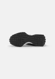 new-balance-327-40-wysokosc-brak-informacji