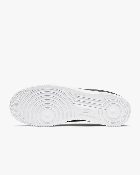 nike-air-force-1-07-42-cechy-dodatkowe-oddychajace