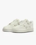 nike-air-force-1-07-lx-38-stan-nowy