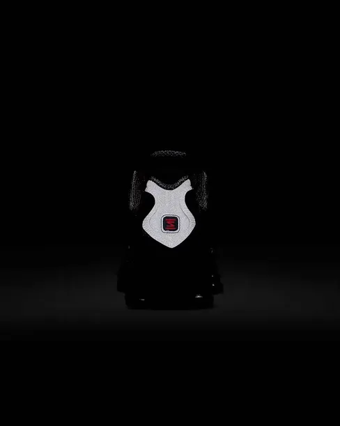 nike-shox-tl-black-45-cechy-dodatkowe-oddychajace