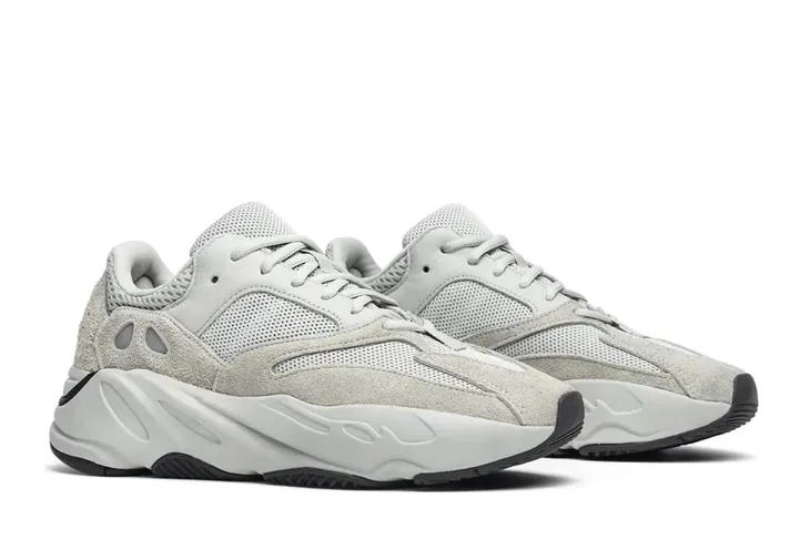 yeezy-boost-700-v2-salt-44-stan-nowy